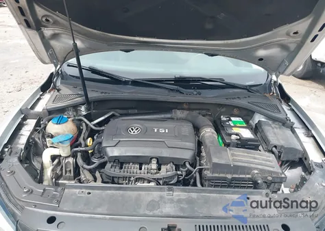 2015 Volkswagen Passat 1.8T Wolfsburg Edition из США, поврежденный, VIN 1VWAT7A30FC093054